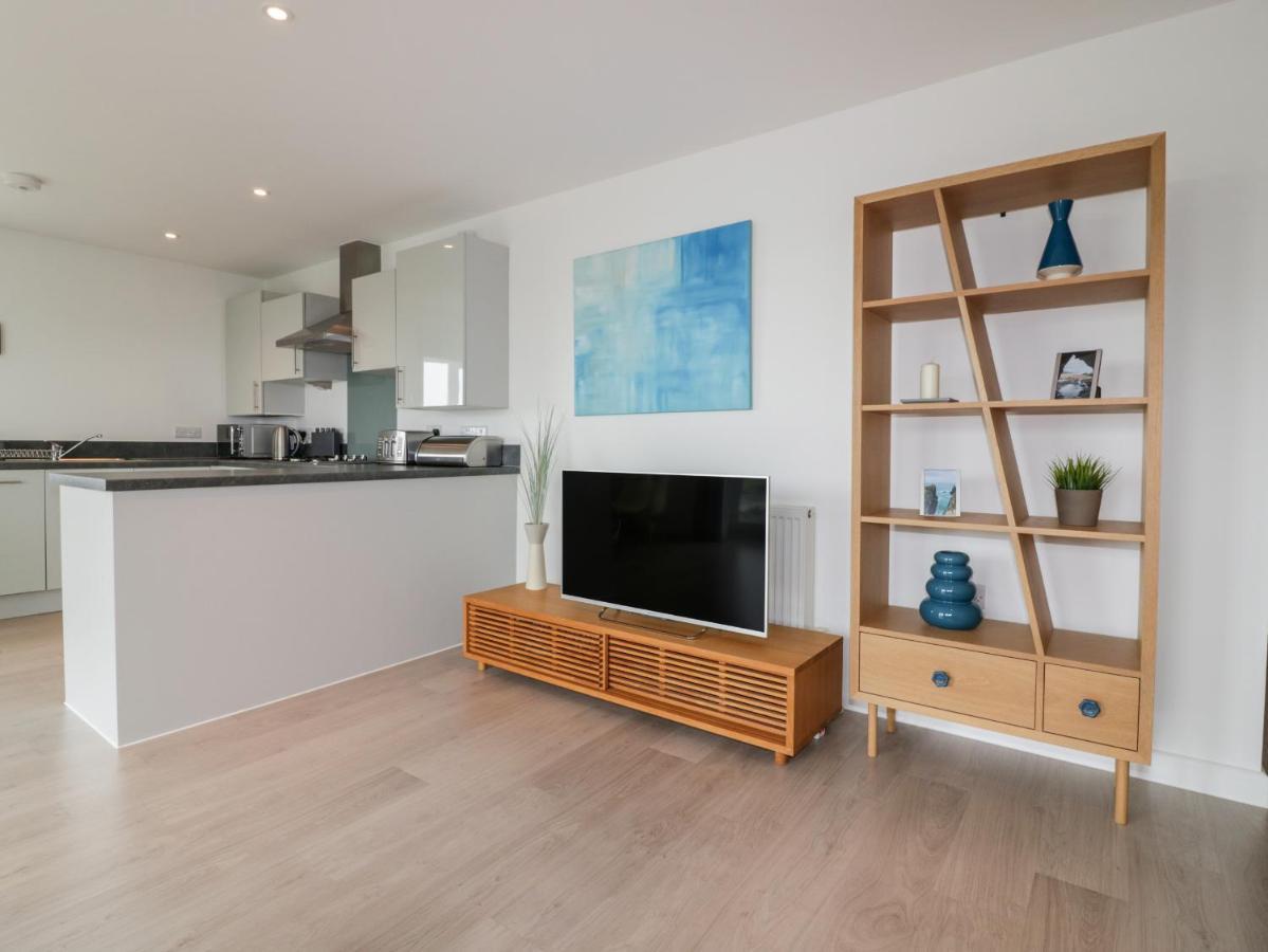 The Lookout Apartment New Quay Екстериор снимка