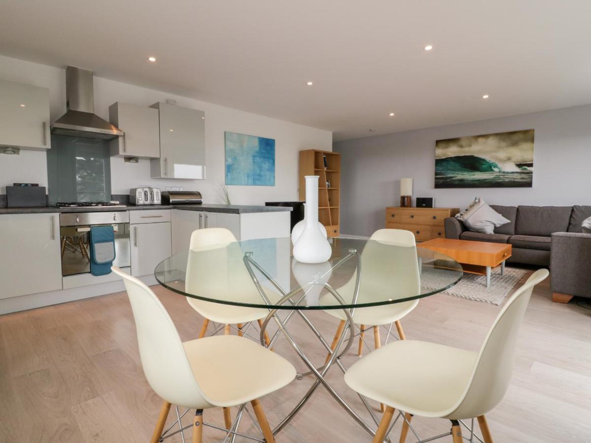 The Lookout Apartment New Quay Екстериор снимка