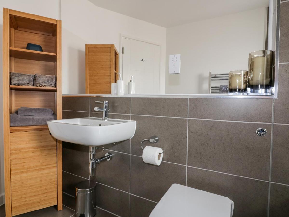 The Lookout Apartment New Quay Екстериор снимка