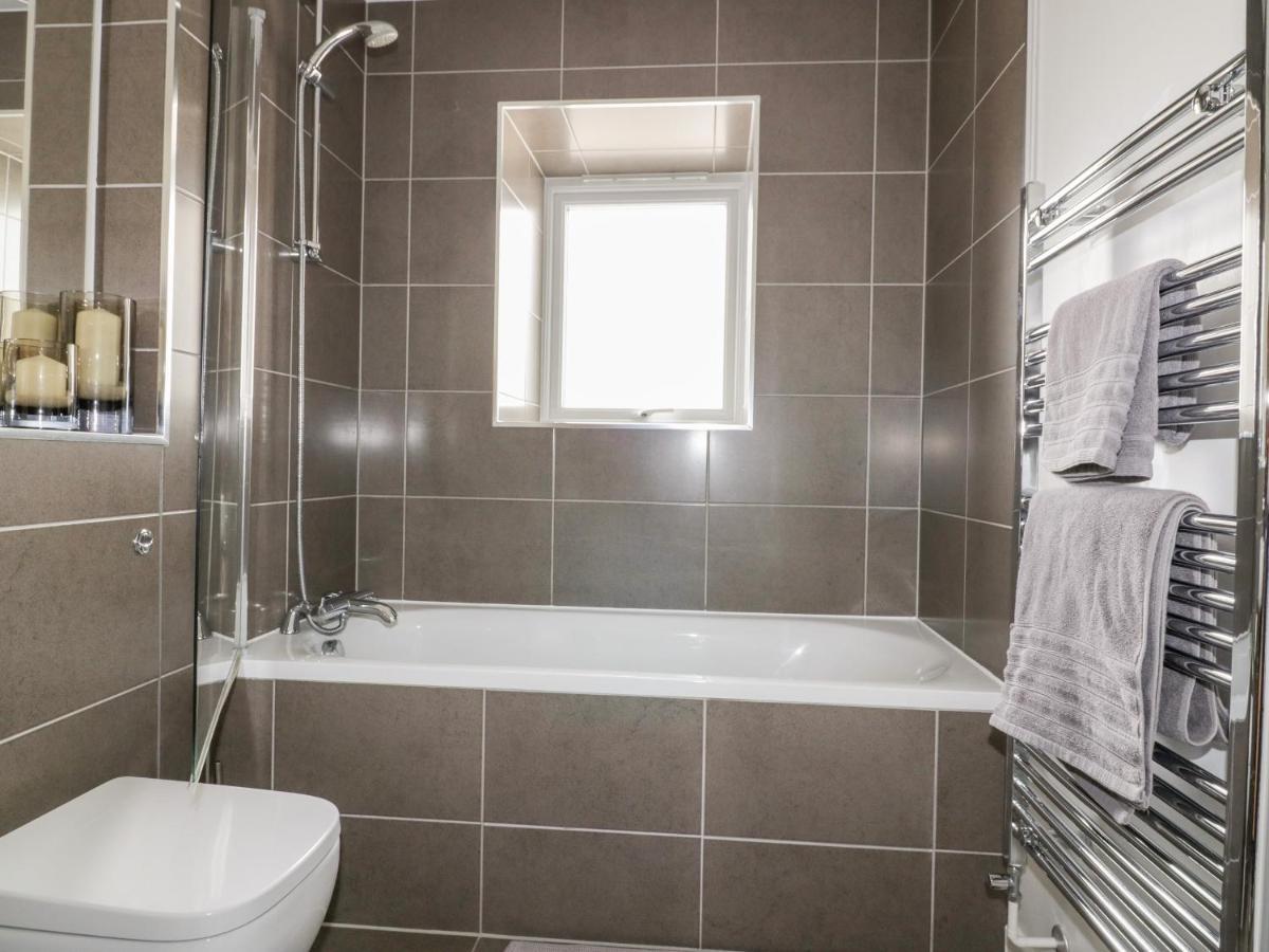 The Lookout Apartment New Quay Екстериор снимка
